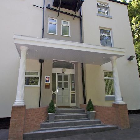 La Suisse Serviced Apartments Манчестър Екстериор снимка