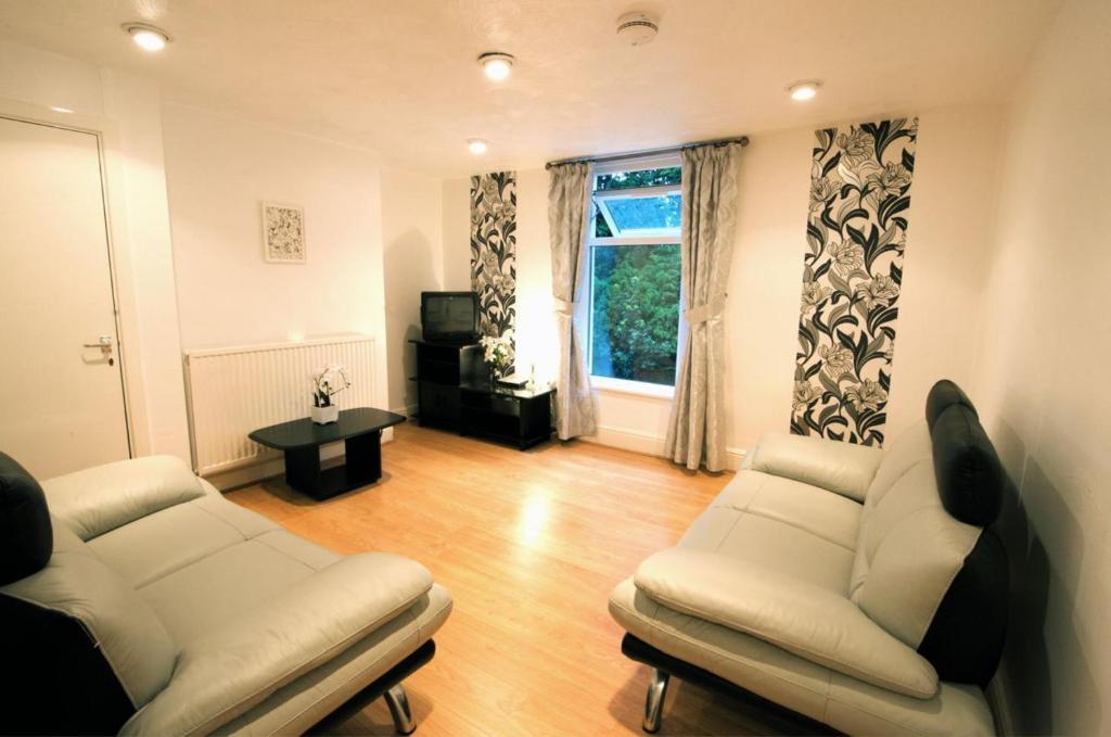 La Suisse Serviced Apartments Манчестър Стая снимка