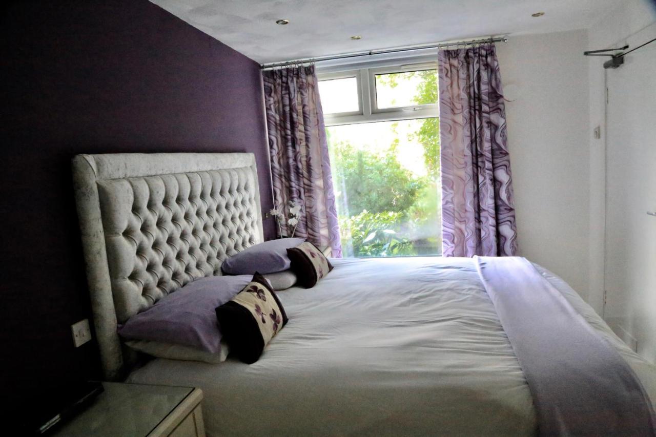 La Suisse Serviced Apartments Манчестър Екстериор снимка